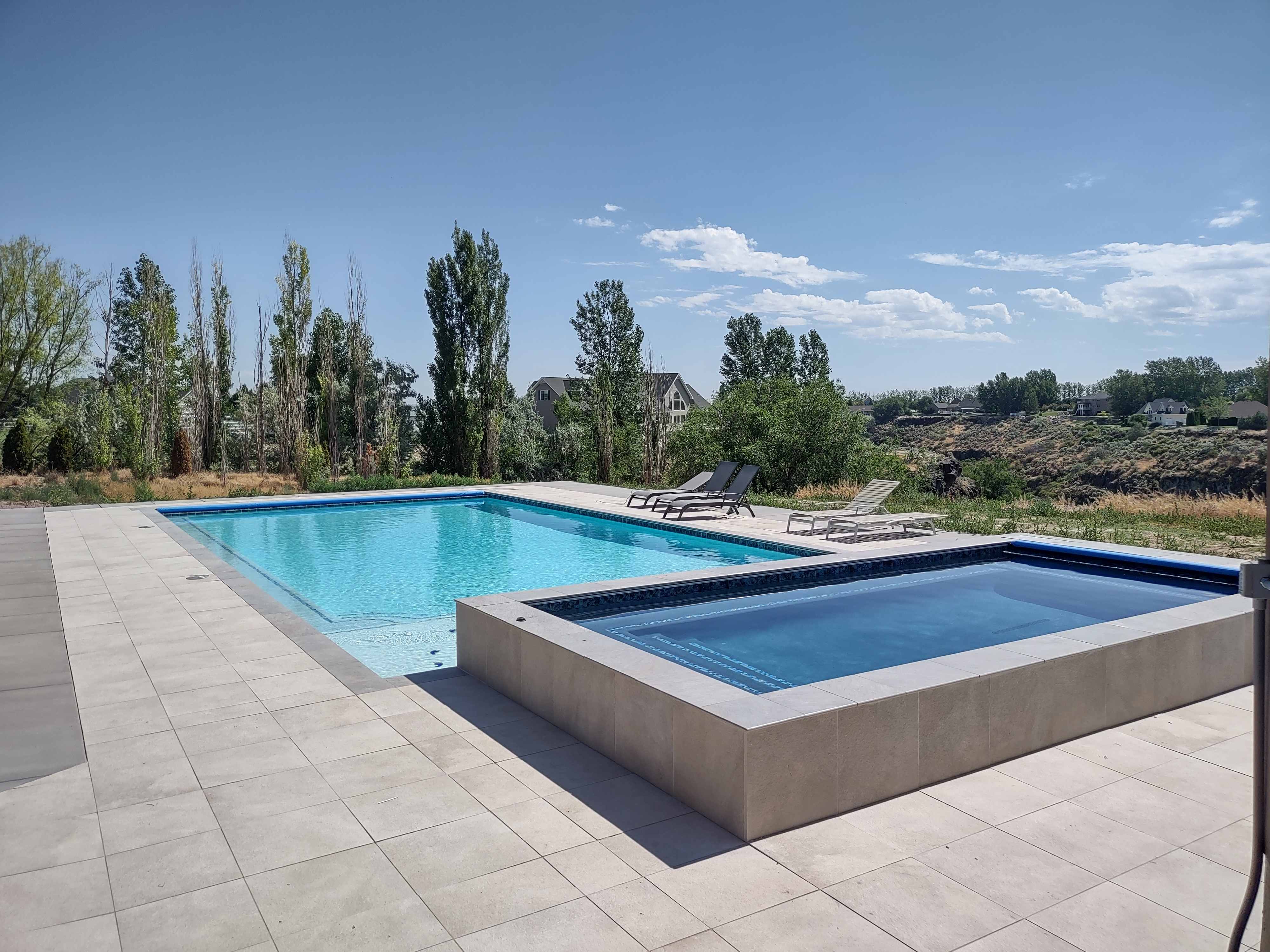 Gunite and shotcrete pool built by Universal Pools in Boise Idaho
